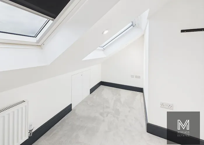 Sleek & Spacious 7-bed In Filton Dom wakacyjny